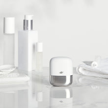 Load image into Gallery viewer, Dove Refillable Deodorant Starter Kit 0% Aluminum Coconut and Pink Jasmine Aluminum Free Deodorant 1.13 oz