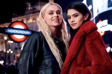 Load image into Gallery viewer, RIMMEL Lasting Finish 25Hr Liquid Foundation +SPF20, 203 True Beige, 1 fl oz